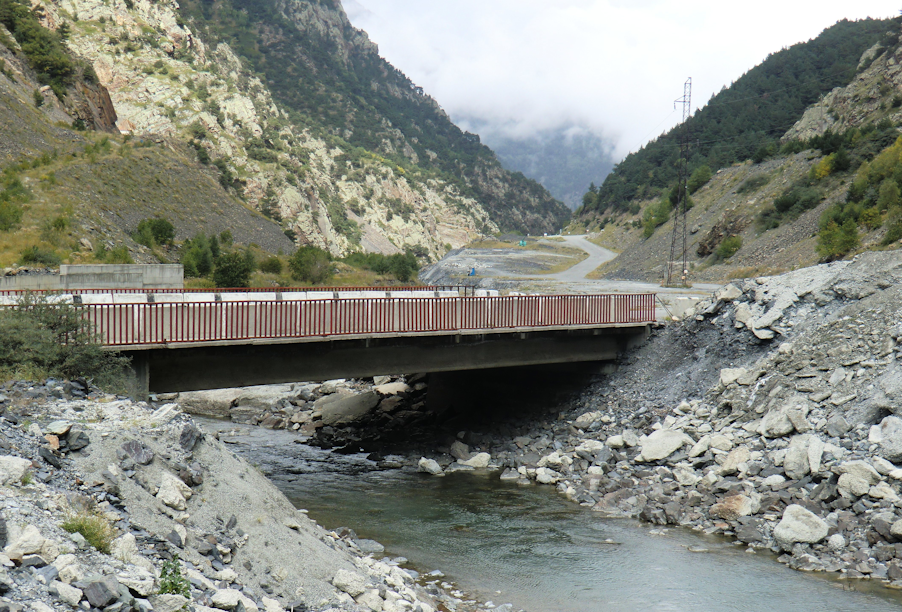 В Северной Осетии продолжают обустраивать маршрут к туристическому комплексу «Мамисон»