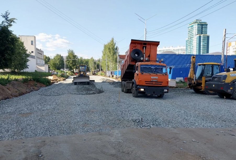 Дорожники приступили к 3 этапу капитального ремонта Студенческого проезда в Кирове