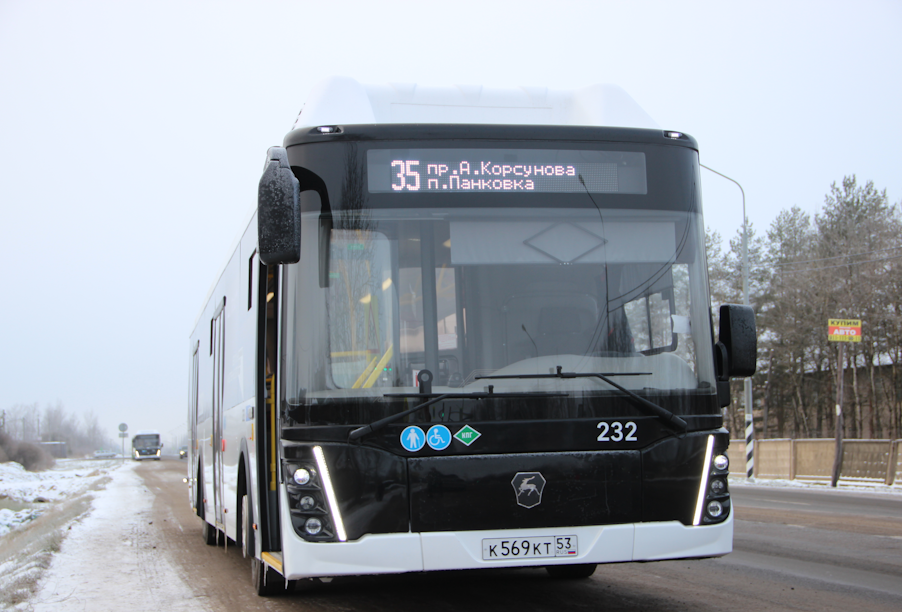 На городские маршруты Великого Новгорода вышли 15 новых автобусов