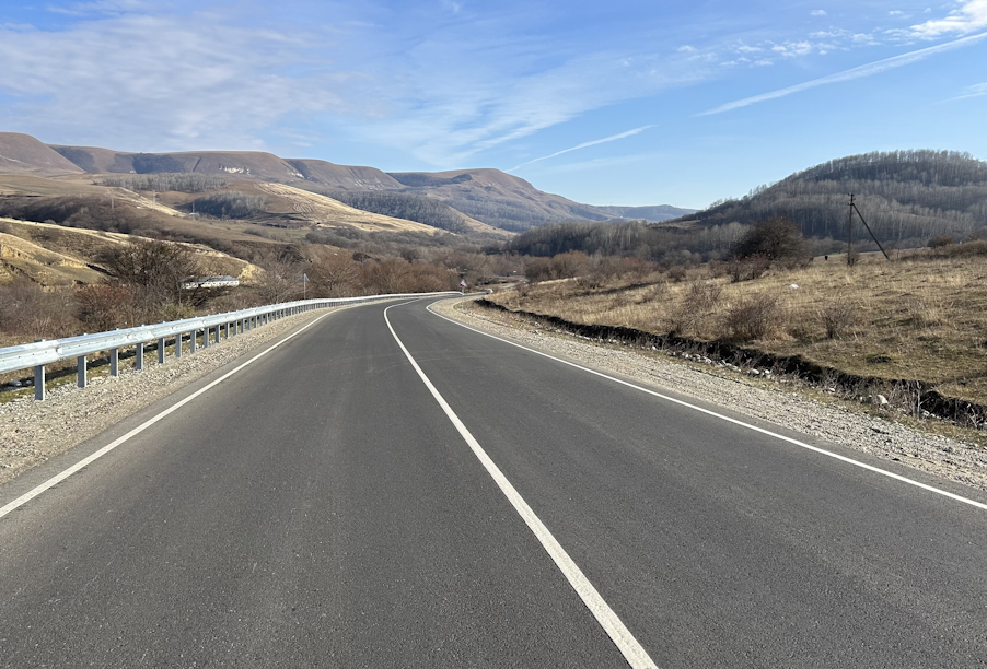В Карачаево-Черкесской Республике обновили свыше 37 км региональных трасс