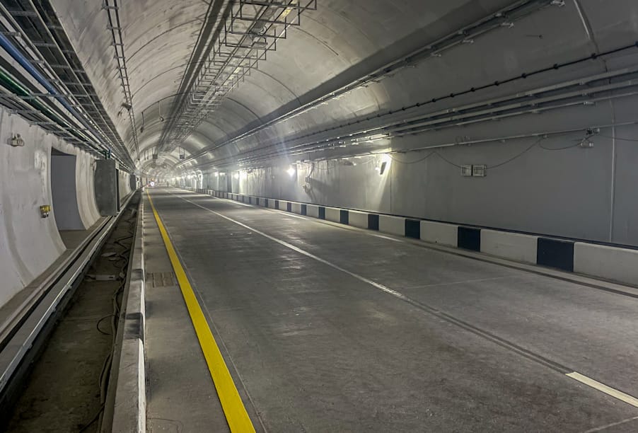В северном тоннеле Восточного выезда из Уфы нанесли дорожную разметку